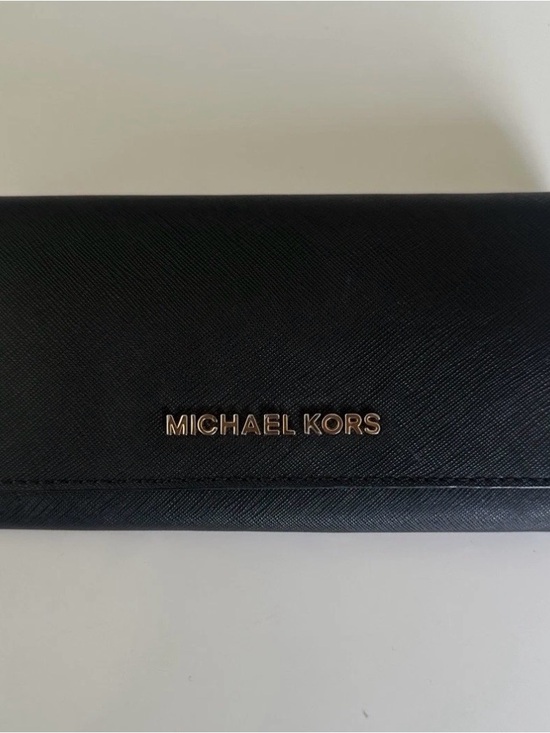 Michael Kors Handbags - Michael Kors Black Wallet with Gold Logo Plaque